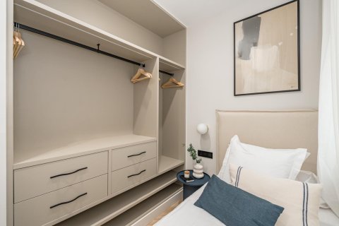 3 dormitorios Apartment en Madrid, Spain No. 27527 3