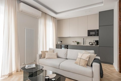 3 dormitorios Apartment en Madrid, Spain No. 27527 1