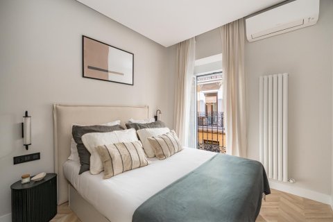 3 dormitorios Apartment en Madrid, Spain No. 27527 7