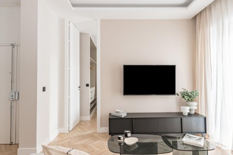 3 dormitorios Apartment en Madrid, Spain No. 27527 16