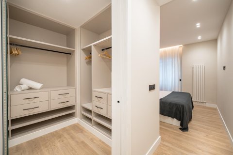 3 dormitorios Apartment en Madrid, Spain No. 27521 18