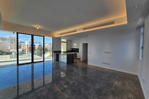 2 bedrooms Penthouse in Limassol, Cyprus No. 74891 3