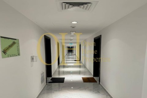 Квартира с 2 спальнями в Oasis Residences, ОАЭ №8522 10