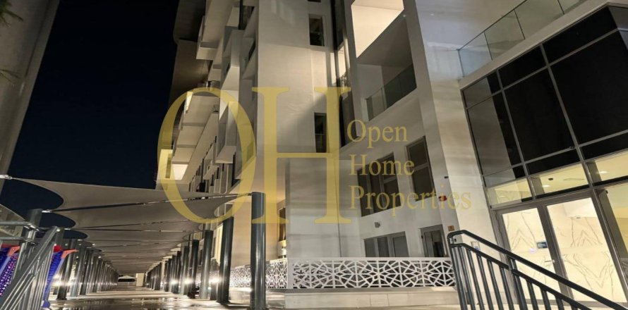 2 bedrooms Apartment in Oasis Residences, UAE No. 8522