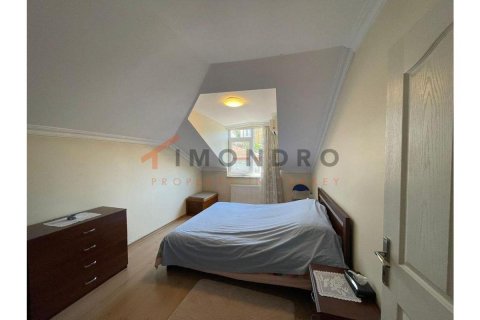 3+1 Apartment in Besiktas, Turkey No. 20917 12