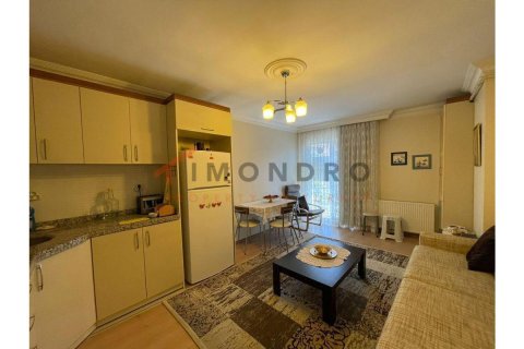 3+1 Apartment en Besiktas, Turkey No. 20917 3