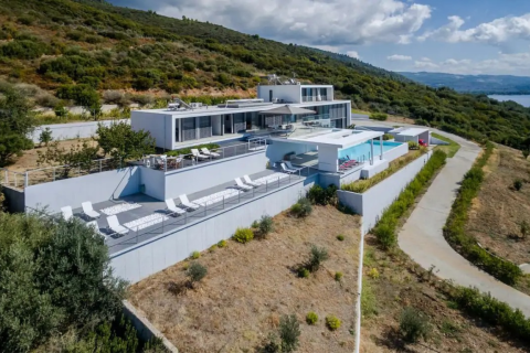 8 dormitorios Villa en Euboea, Greece No. 56362 25