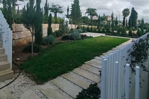 5 bedrooms Villa in Pegeia, Cyprus No. 66121 16