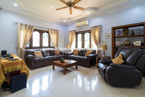 4 bedrooms House in Chiang Mai, Thailand No. 1337 9