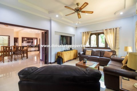 4 bedrooms House in Chiang Mai, Thailand No. 1337 10