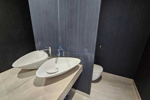 5 bedrooms Apartment in Germasogeia, Cyprus No. 77393 9