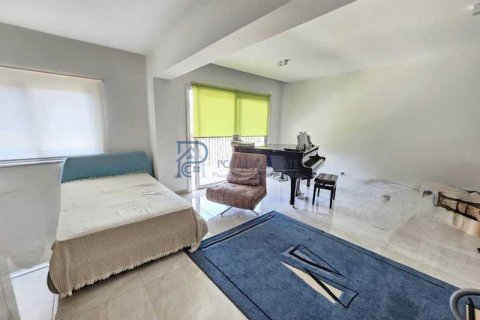 5 bedrooms Apartment in Germasogeia, Cyprus No. 77393 4