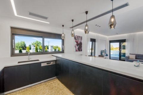 Вилла 240м² в Hersonissos, Греция №56382 9