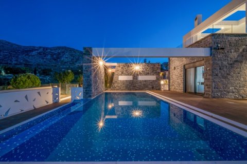 240m² Villa in Hersonissos, Greece No. 56382 3