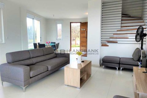 3 bedrooms Villa in Chloraka, Cyprus No. 63195 7