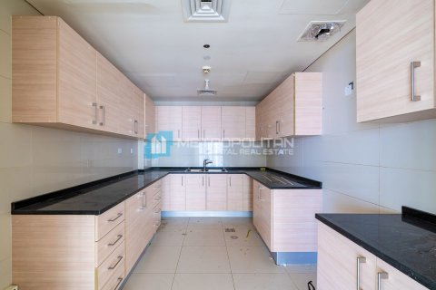 2 bedrooms Apartment in Al Reem Island, UAE No. 52971 5