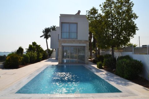 3 dormitorios Villa en Larnaca, Cyprus No. 51453 10