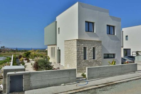 3 bedrooms House in Chloraka, Cyprus No. 30751 3