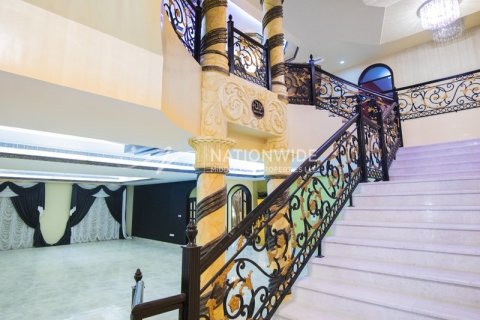 14 chambres Villa à Abu Dhabi, UAE No. 3408 13