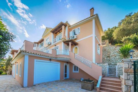 5 bedrooms House in Zakynthos, Greece No. 24692 5