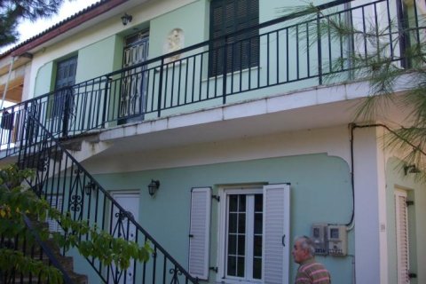 House in Zakynthos, Greece No. 24688 1