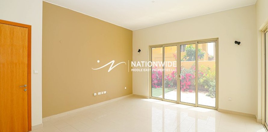 4 bedrooms Townhouse in Al Raha Gardens, UAE No. 3669