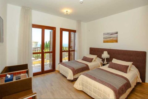 3 dormitorios House en Paphos, Cyprus No. 65548 3