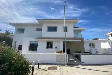 5 dormitorios House en Larnaca, Cyprus No. 30703 1