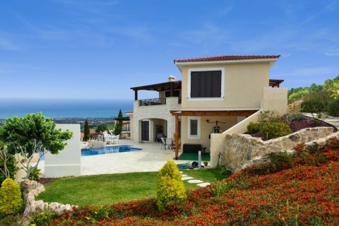 3 bedrooms Villa in Paphos, Cyprus No. 37991 1