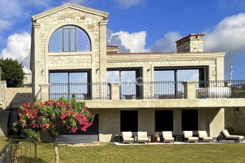 2+1 Villa in Cesme, Turkey No. 76141 2