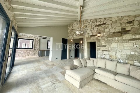 2+1 Villa in Cesme, Turkey No. 76141 3