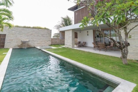 4 bedrooms Villa in Cemagi, Indonesia No. 22967 6