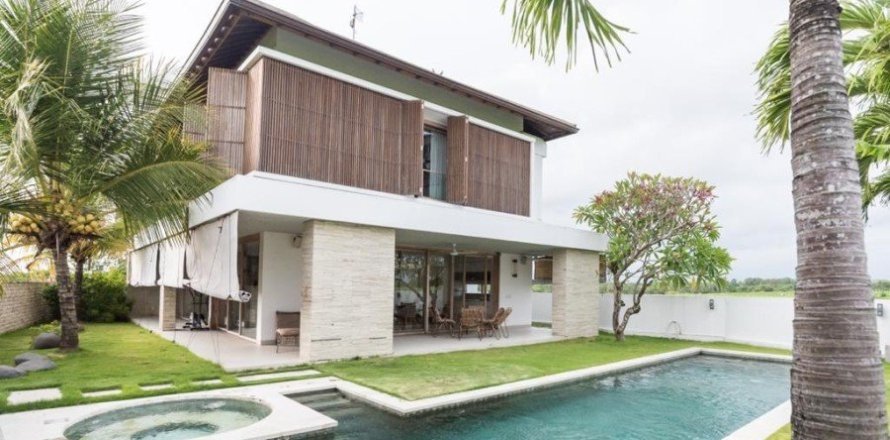 4 bedrooms Villa in Cemagi, Indonesia No. 22967