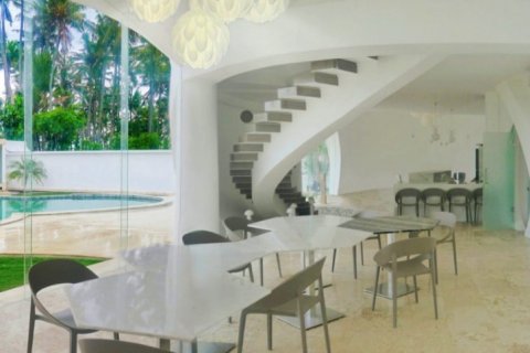 3 bedrooms Villa in Kerambitan, Indonesia No. 22920 13