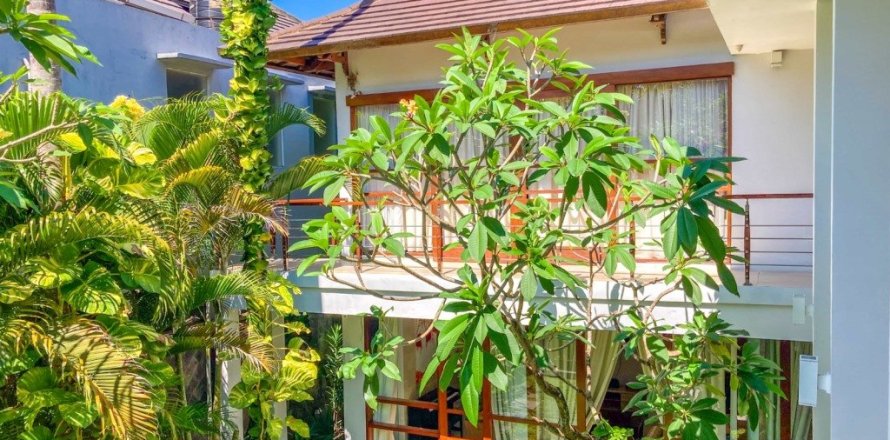 4 bedrooms House in Denpasar, Indonesia No. 22969