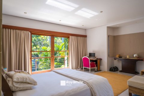 4 bedrooms House in Denpasar, Indonesia No. 22969 9