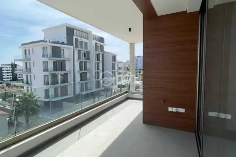 3 dormitorios Apartment en Limassol, Cyprus No. 33335 8