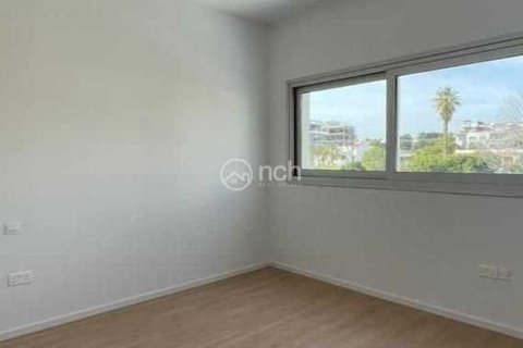 2 bedrooms Apartment in Limassol, Cyprus No. 33336 5