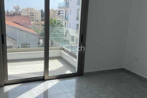 2 bedrooms Apartment in Limassol, Cyprus No. 33336 6