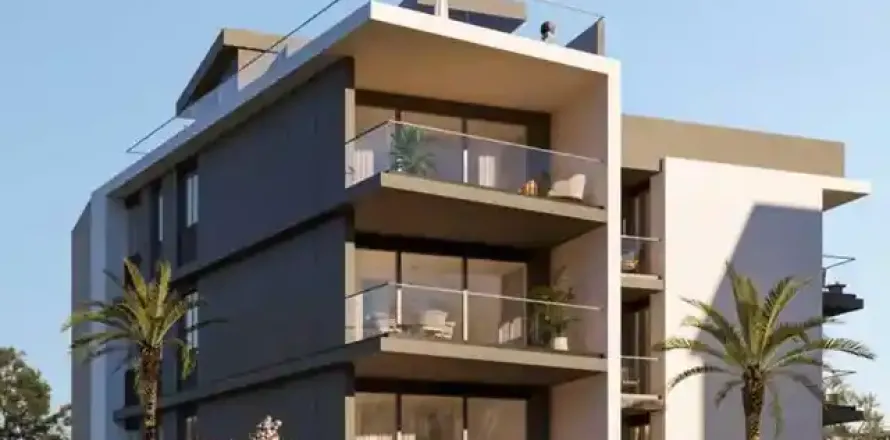 3 bedrooms Apartment in Limassol, Cyprus No. 33340