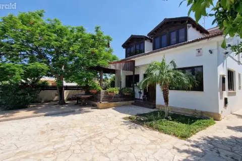 3 dormitorios Villa en Aradippou, Cyprus No. 30199 1