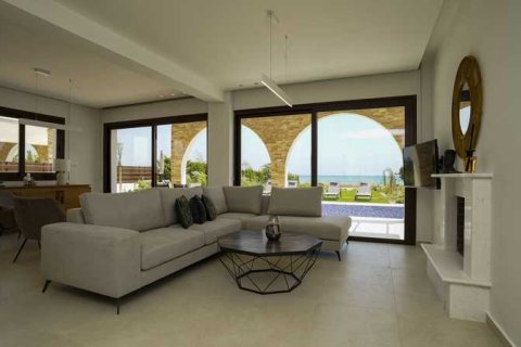 4 bedrooms Villa in Ayia Napa, Cyprus No. 76199 2