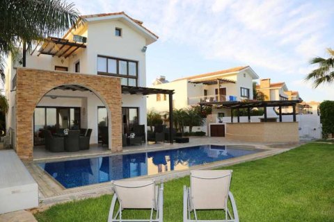 4 bedrooms Villa in Ayia Napa, Cyprus No. 76199 1