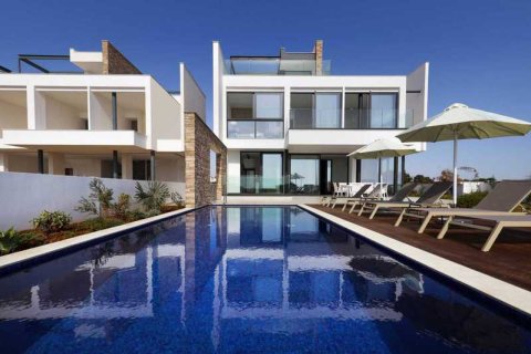 5 bedrooms Villa in Ayia Napa, Cyprus No. 76201 1