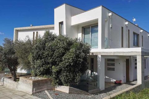 4 bedrooms House in Tala, Cyprus No. 76195 1