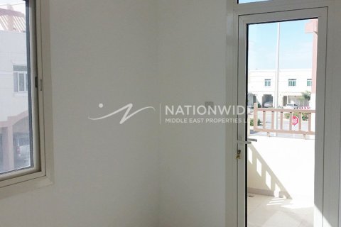 2 bedrooms Apartment in Al Ghadeer, UAE No. 3645 10