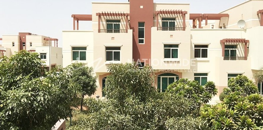 2 bedrooms Apartment in Al Ghadeer, UAE No. 3645