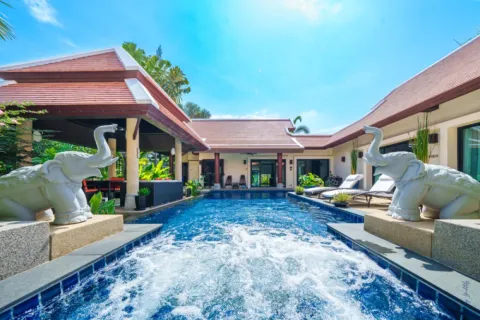 4 bedrooms Villa in Phuket, Thailand No. 52736 6