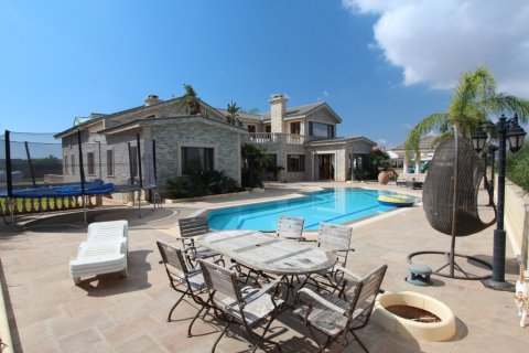 6 bedrooms Villa in Protaras, Cyprus No. 36590 1