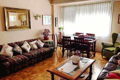 Квартира с 4 спальнями в Мадрид, Испания №92233 1